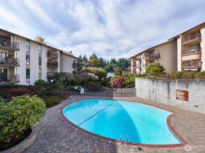 13229 Linden Avenue N 403B, Seattle WA 98133