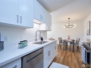 13229 Linden Avenue N 403B, Seattle WA 98133