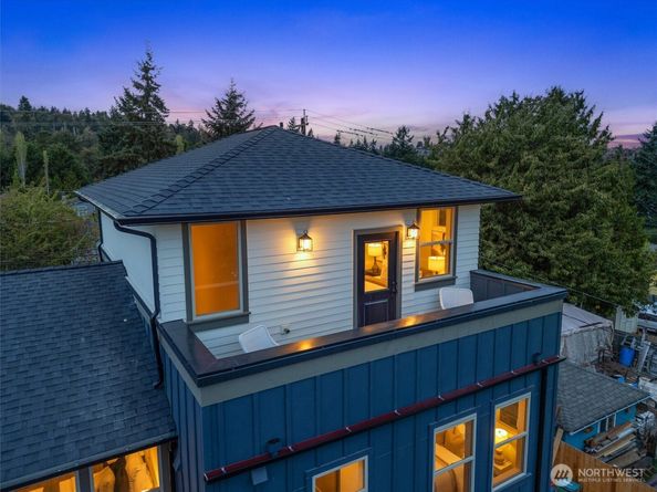 5033 25th Avenue SW A, Seattle WA 98106