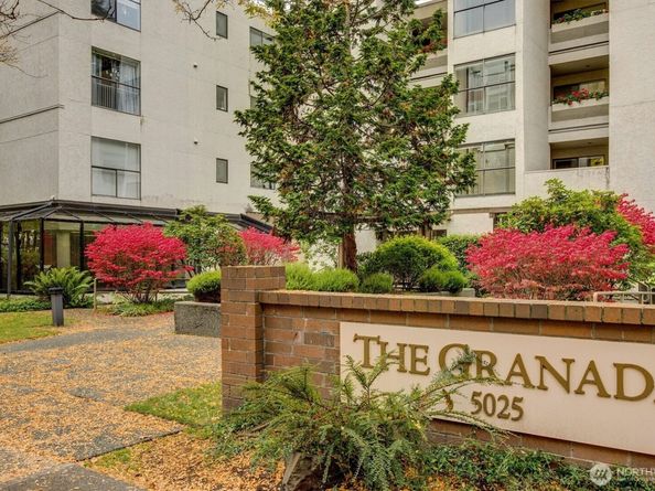 5025 California Avenue SW 406, Seattle WA 98136