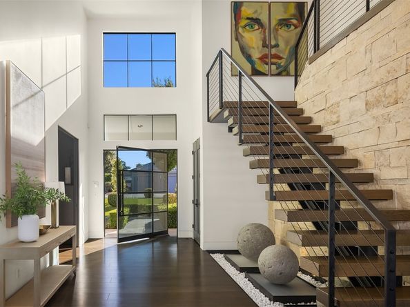 15 Crescent Ky, Bellevue WA 98006