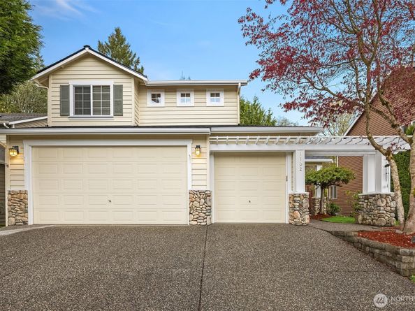 1102 185th Street SE, Bothell WA 98012