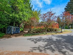 10801 12th Avenue NE, Seattle WA 98125