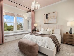 1024 91st Avenue NE, Bellevue WA 98004