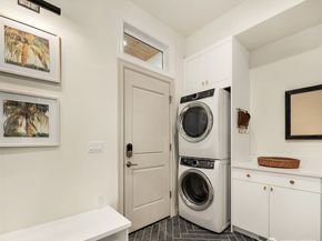 1024 91st Avenue NE, Bellevue WA 98004