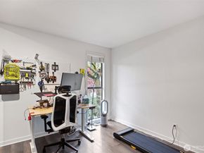 611 S State Street 9, Kirkland WA 98033
