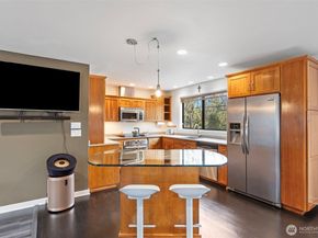 611 S State Street 9, Kirkland WA 98033