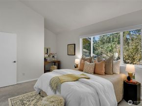 14777 NE 51st Street L4, Bellevue WA 98007