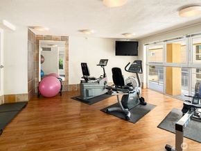 109 2nd Street S 422, Kirkland WA 98033