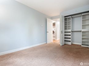 12505 NE 117th Place J7, Kirkland WA 98034