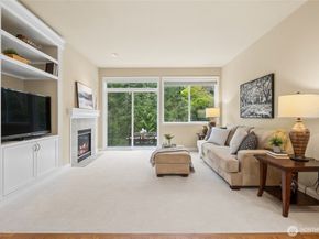 6701 W Crest View Loop SE, Snoqualmie WA 98065