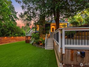 8402 SE 53rd Place, Mercer Island WA 98040