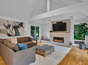 8402 SE 53rd Place, Mercer Island WA 98040