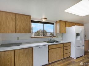2601 2nd Avenue E, Port Orchard WA 98366