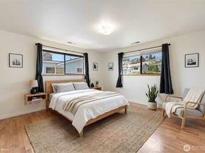 2601 2nd Avenue E, Port Orchard WA 98366