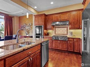 2262 NW Fall Line Lane, Issaquah WA 98027