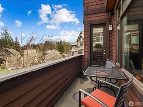 2262 NW Fall Line Lane, Issaquah WA 98027