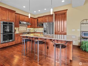 2262 NW Fall Line Lane, Issaquah WA 98027