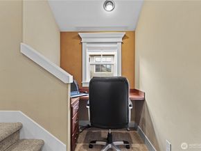2262 NW Fall Line Lane, Issaquah WA 98027