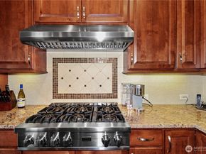 2262 NW Fall Line Lane, Issaquah WA 98027