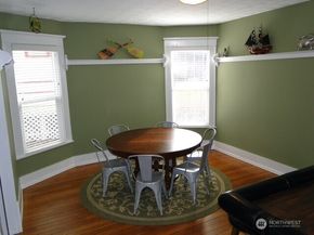 1921 44 Avenue SW, Seattle WA 98116