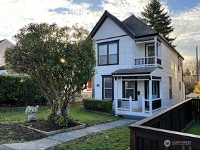 1921 44 Avenue SW, Seattle WA 98116