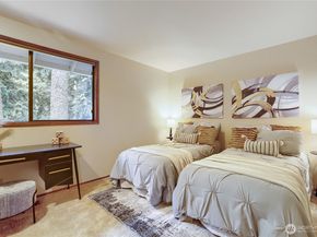 20525 NE 68th Street, Redmond WA 98053