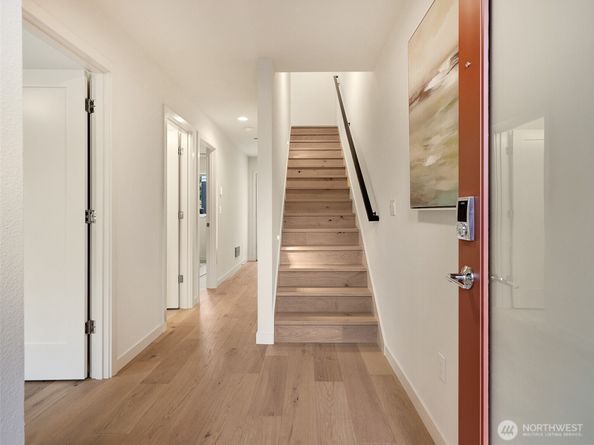 1410 N 47th Street A, Seattle WA 98103