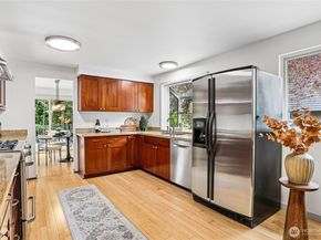 10816 183rd Avenue NE, Redmond WA 98052