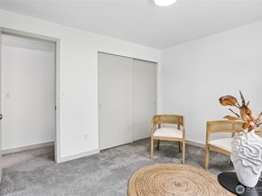 10816 183rd Avenue NE, Redmond WA 98052