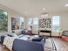 4586 22nd Avenue SW, Seattle WA 98106