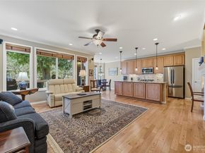 12652 Sun Break Way NE, Redmond WA 98053
