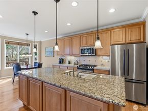 12652 Sun Break Way NE, Redmond WA 98053
