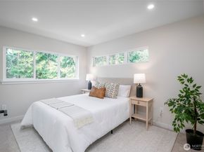 12646 NE 80th Street, Kirkland WA 98033