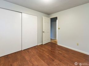 20209 106th Avenue SE, Kent WA 98031
