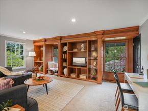 8255 SE 59th Street, Mercer Island WA 98040