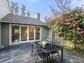 8255 SE 59th Street, Mercer Island WA 98040