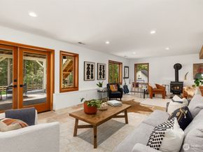 6518 NE Justin Court, Bainbridge Island WA 98110