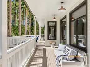 6518 NE Justin Court, Bainbridge Island WA 98110