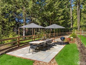 6518 NE Justin Court, Bainbridge Island WA 98110