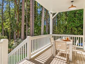 6518 NE Justin Court, Bainbridge Island WA 98110