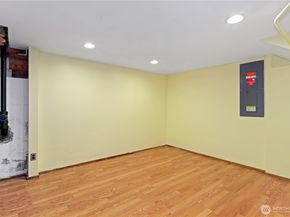 6901 40th Avenue SW, Seattle WA 98136