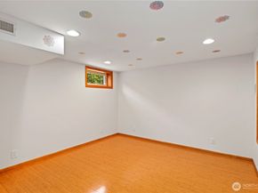 6901 40th Avenue SW, Seattle WA 98136