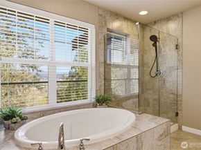 33852 56th Place S, Auburn WA 98001