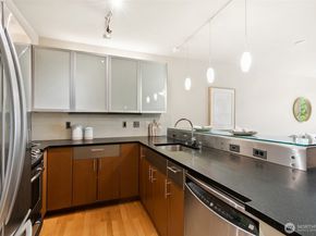 3104 Western Avenue 218, Seattle WA 98121