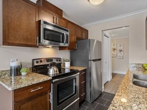 2230 NW 59th Street 202, Seattle WA 98107