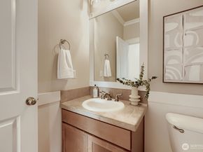 2972 NE Marquette Way, Issaquah WA 98029