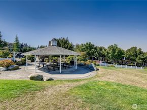 2972 NE Marquette Way, Issaquah WA 98029