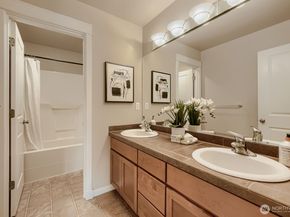 2972 NE Marquette Way, Issaquah WA 98029