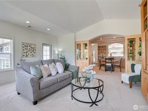 22510 SE 45th Street 2645, Issaquah WA 98029
